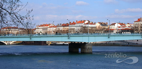 un pont de Lyon 2