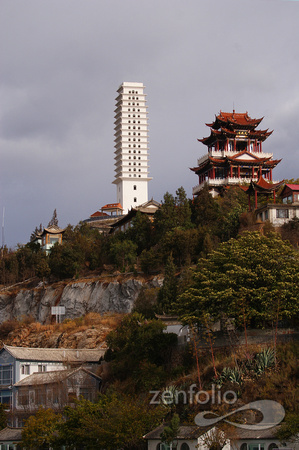 old and new temples, Lake Erhai