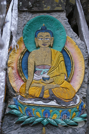 buddha at Tiger Leaping Gorge