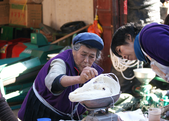 Naxi market