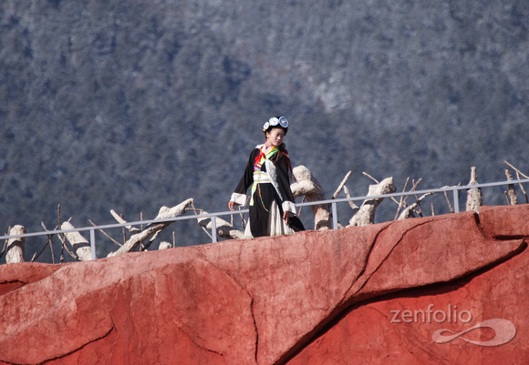 forlorn Naxi maiden